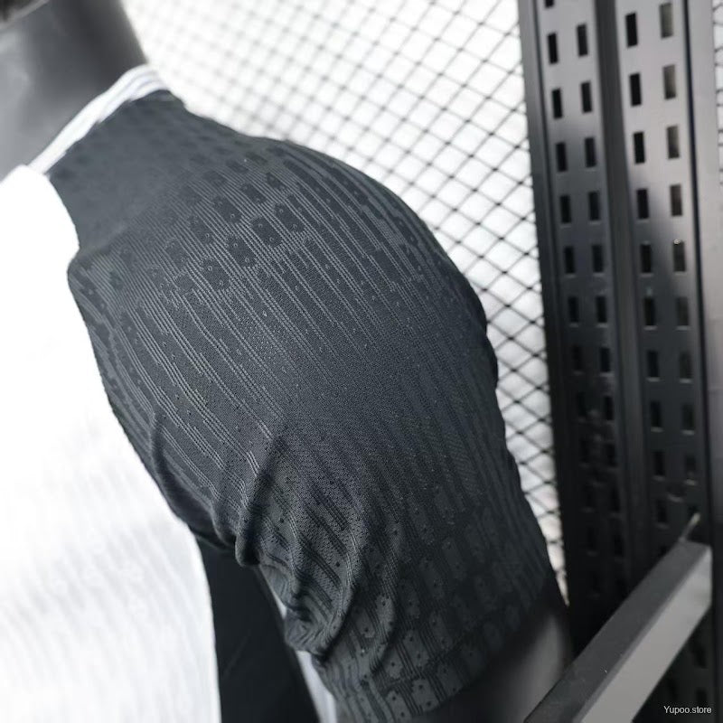 Camisa Corinthians Treino Dry Fit jogador Preto/Branco 2025